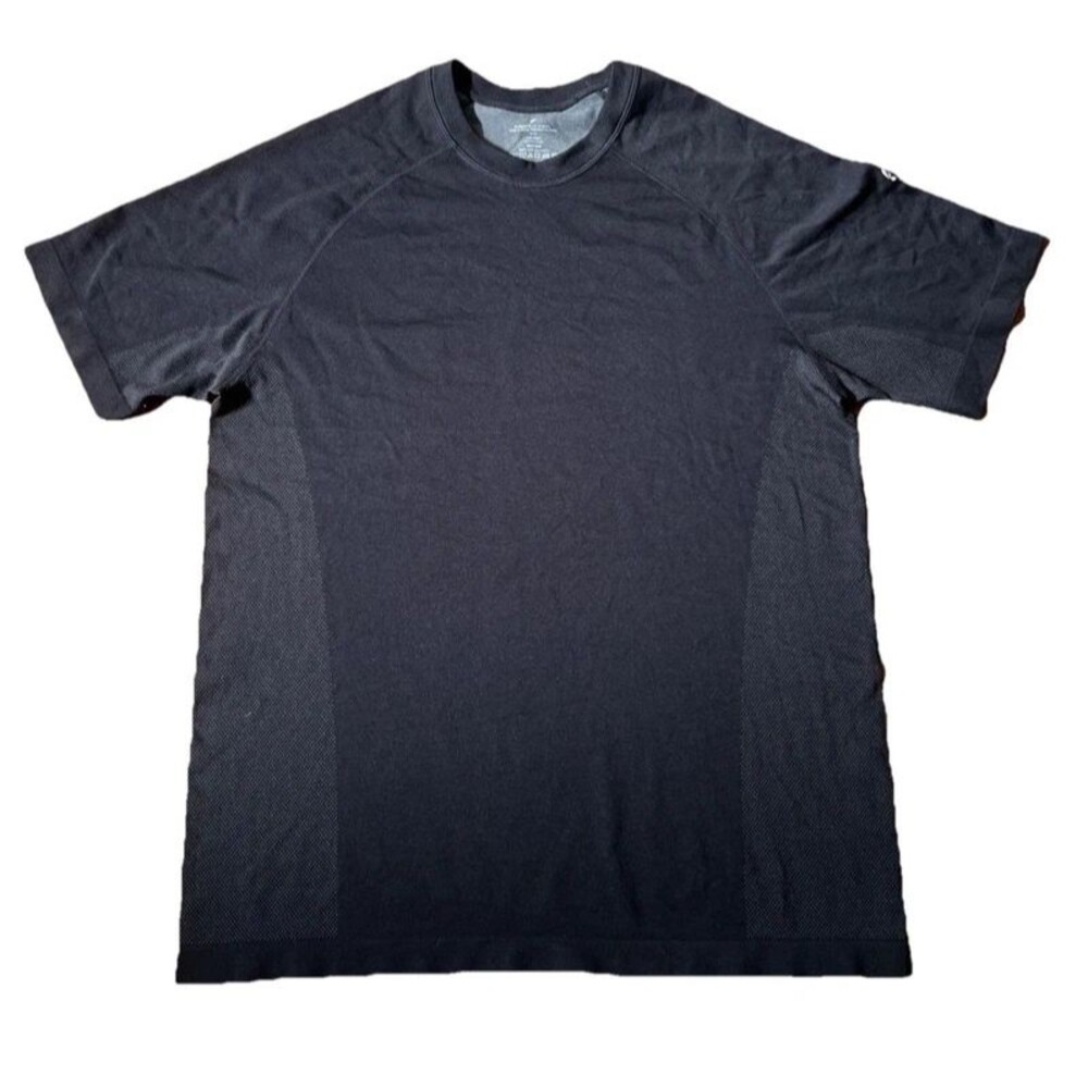 Fabletics Mens L Black Short Sleeve Compression Athletic Training Shirt Gym Top
